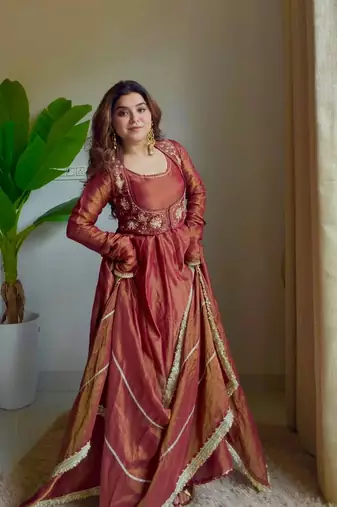 Dusty rose moss chiffon kurta with chanderi bottom & dupatta set