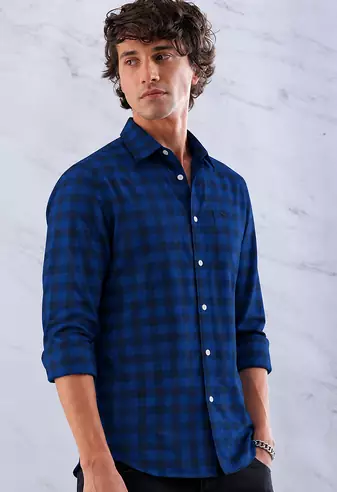 Men's Checkered Printed Spread Collar Casual Wear Blue Shirt