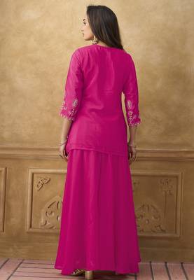 Pink chinnon cotton embroidered v-neck 2 piece set with circular palazzo for women 4