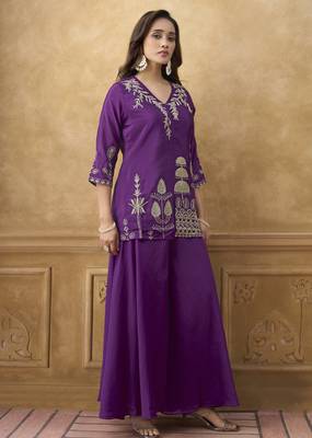 Purple chinnon cotton embroidered v-neck 2 piece set with circular palazzo for women 3