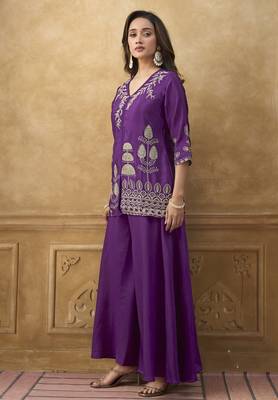 Purple chinnon cotton embroidered v-neck 2 piece set with circular palazzo for women 4