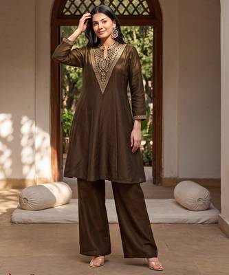 Mahendi premium vichitra silk stand collar v-neck embroidemahendi kurta palazzo 2 piece co-ord sets for women 1
