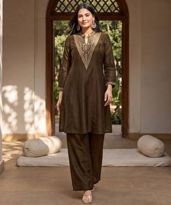 Mahendi premium vichitra silk stand collar v-neck embroidemahendi kurta palazzo 2 piece co-ord sets for women 3