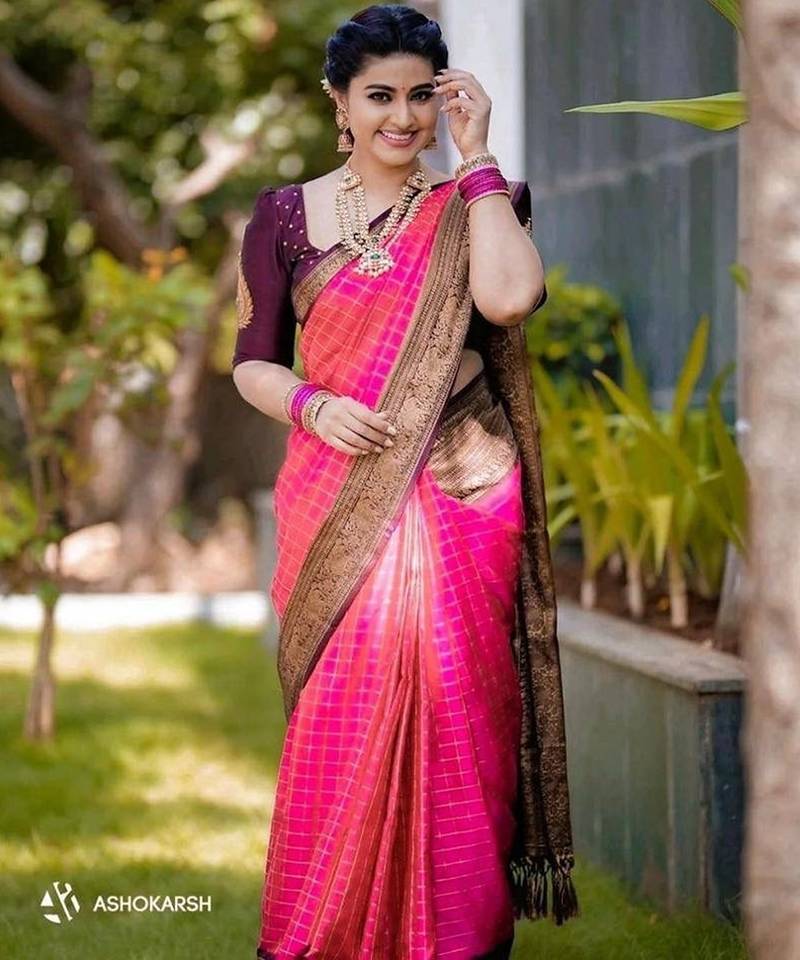 Rani pink wine silk blend jacuard work festival saree with unstitched blouse piece