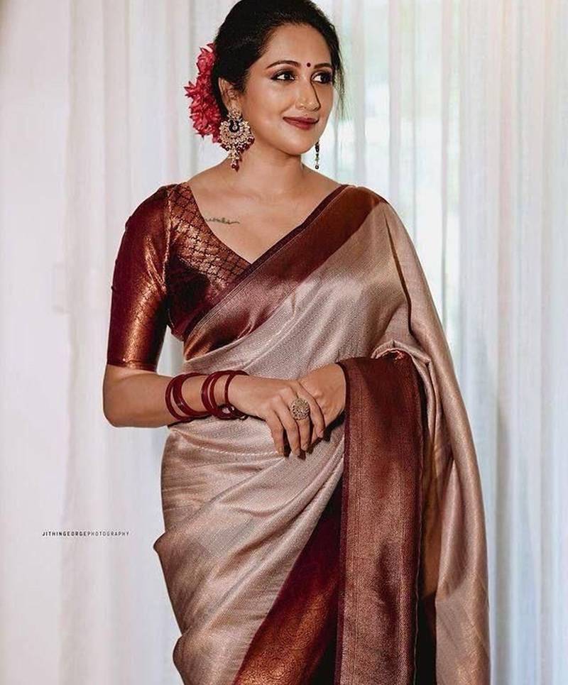 Beige wine silk blend jacuard work festival saree with unstitched blouse piece