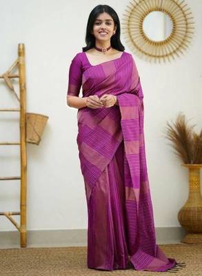 Pink silk blend jacuard work festival saree with unstitched blouse piece 1