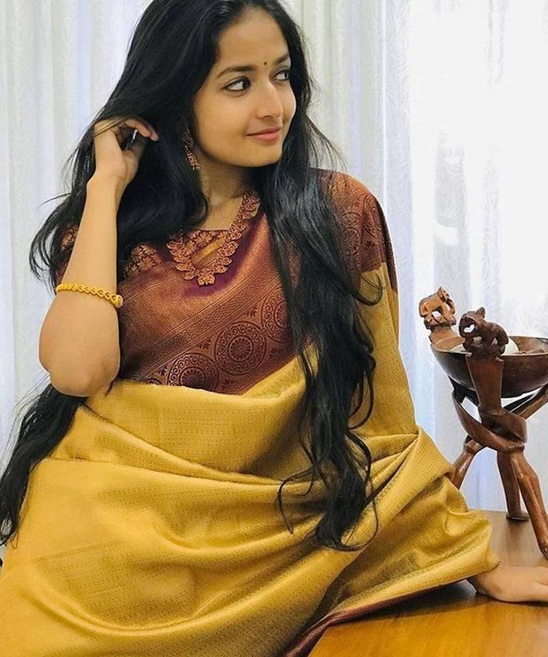 Mustard brown silk blend jacuard work festival saree with unstitched blouse piece