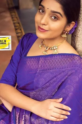 Blue silk blend jacuard work festival saree with unstitched blouse piece