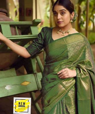 Green silk blend jacuard work festival saree with unstitched blouse piece 1