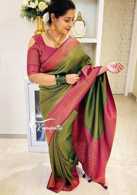 Green pink  silk blend jacuard work festival saree with unstitched blouse piece 3