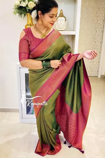 Green pink  silk blend jacuard work festival saree with unstitched blouse piece
