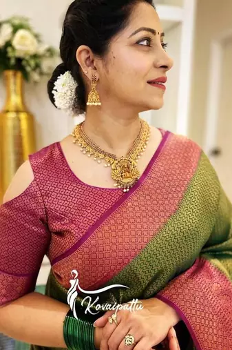 Green pink  silk blend jacuard work festival saree with unstitched blouse piece