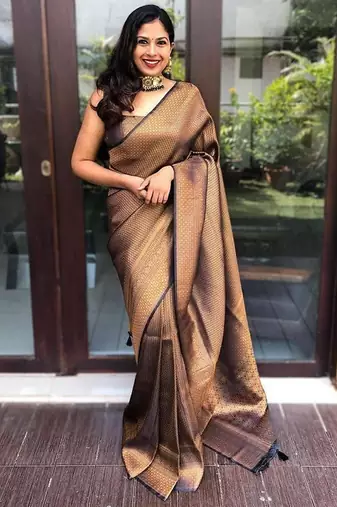 Black silk blend jacuard work festival saree with unstitched blouse piece