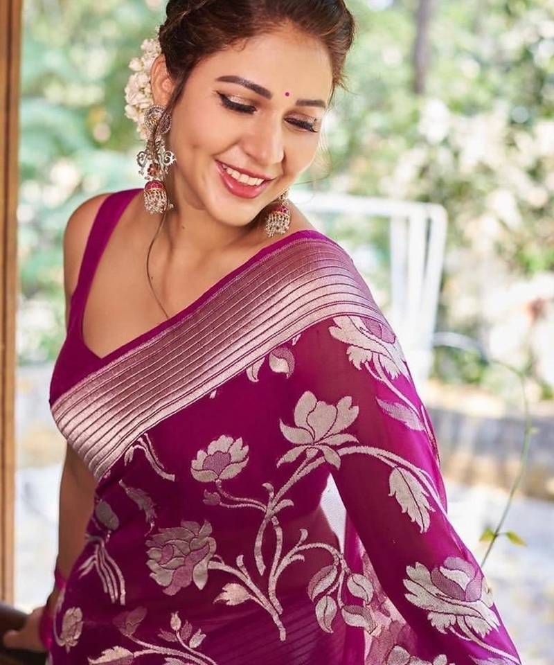 Wine silk blend jacuard work festival saree with unstitched blouse piece
