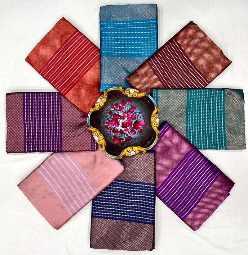 Wine silk blend jacuard work festival saree with unstitched blouse piece