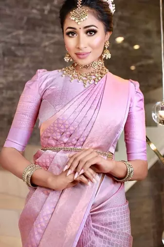 Baby pink silk blend jacuard work festival saree with unstitched blouse piece