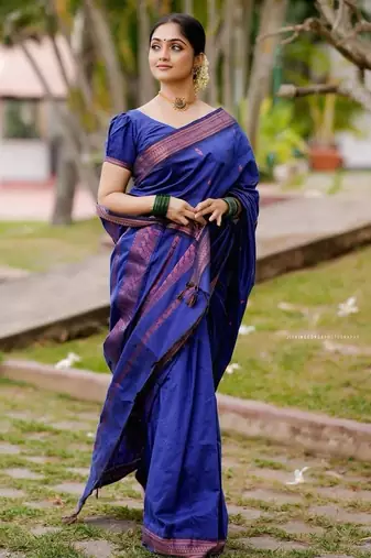 Blue silk blend jacuard work festival saree with unstitched blouse piece
