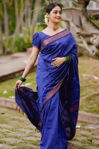 Blue silk blend jacuard work festival saree with unstitched blouse piece