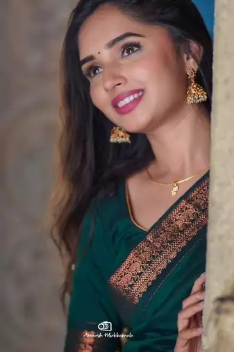 Turquoise silk blend jacuard work festival saree with unstitched blouse piece