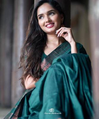 Turquoise silk blend jacuard work festival saree with unstitched blouse piece 4