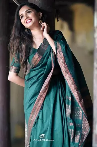 Turquoise silk blend jacuard work festival saree with unstitched blouse piece