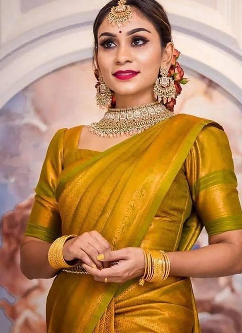 Yellow silk blend jacuard work festival saree with unstitched blouse piece