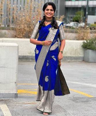 Royal blue silk blend jacuard work festival saree with unstitched blouse piece 2