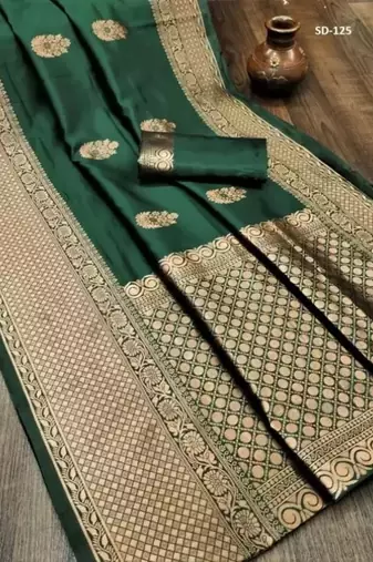 Green silk blend jacuard work festival saree with unstitched blouse piece