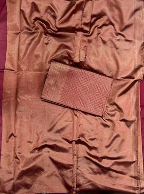 Maroon silk blend jacuard work festival saree with unstitched blouse piece 5