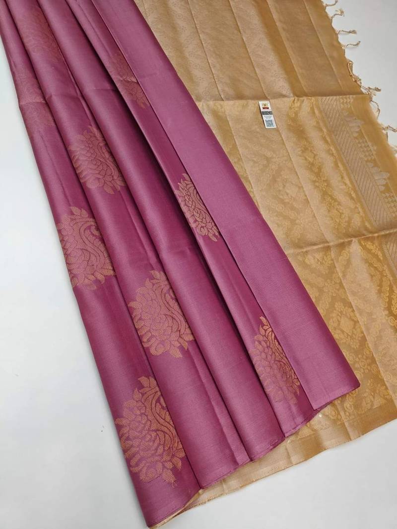 Pink beige silk blend jacuard work festival saree with unstitched blouse piece