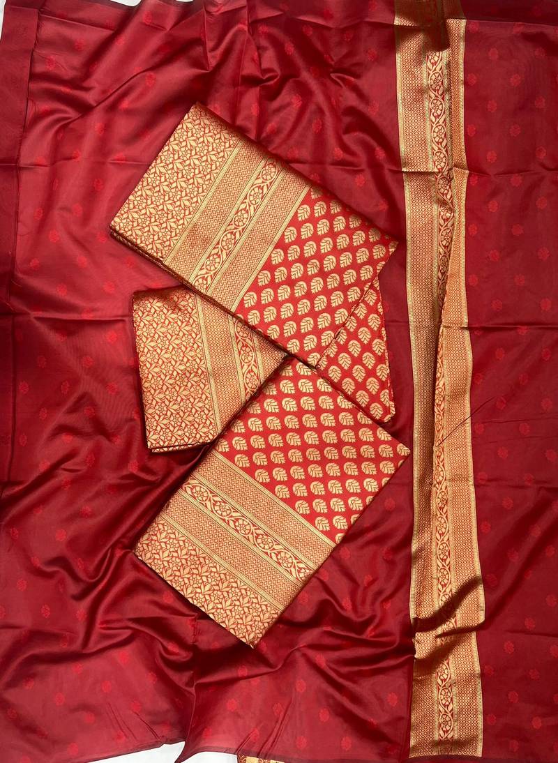Red silk blend jacuard work festival saree with unstitched blouse piece