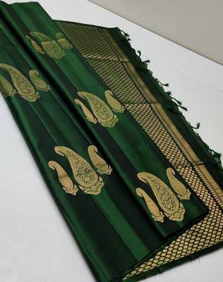 Green silk blend jacuard work festival saree with unstitched blouse piece 1