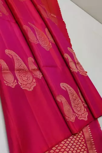 Rani pink silk blend jacuard work festival saree with unstitched blouse piece
