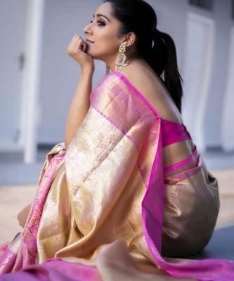 Off white baby pink silk blend jacuard work festival saree with unstitched blouse piece 4