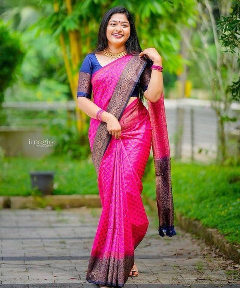 Rani pink blue silk blend jacuard work festival saree with unstitched blouse piece