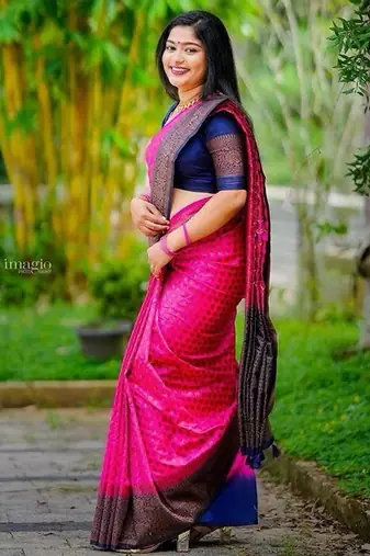 Rani pink blue silk blend jacuard work festival saree with unstitched blouse piece