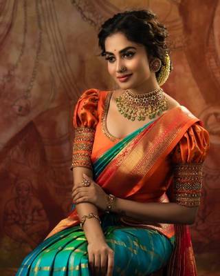 Turuoise red silk blend jacuard work festival saree with unstitched blouse piece 3