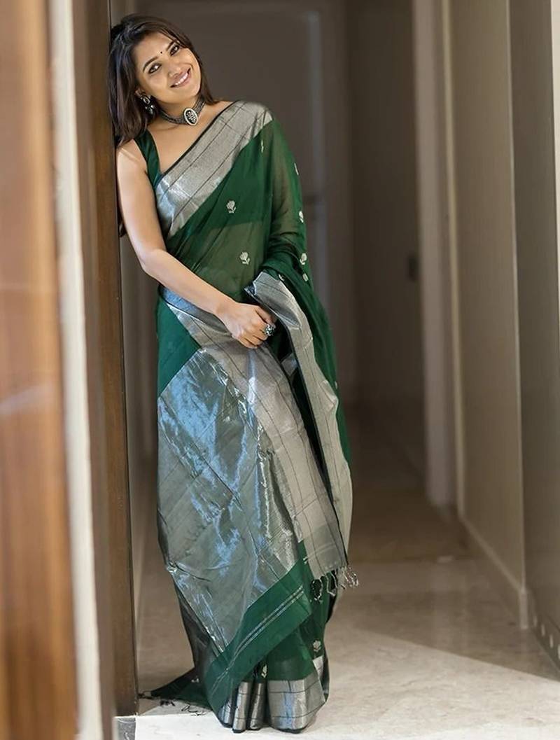 Green silk blend jacuard work festival saree with unstitched blouse piece