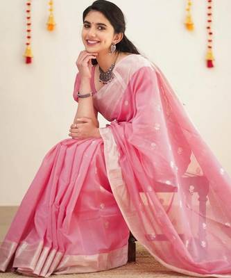 Pink silk blend jacuard work festival saree with unstitched blouse piece 3