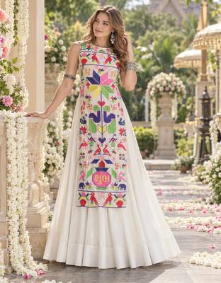 White Cotton Readymade Navratri Lehenga Choli with Embroidery & Thread Work 1