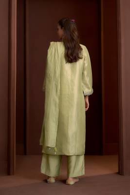 Green embroidered tissue straight pant  kurta set 3