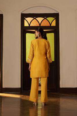 Red embroidered chanderi silk straight pant  kurta set 3