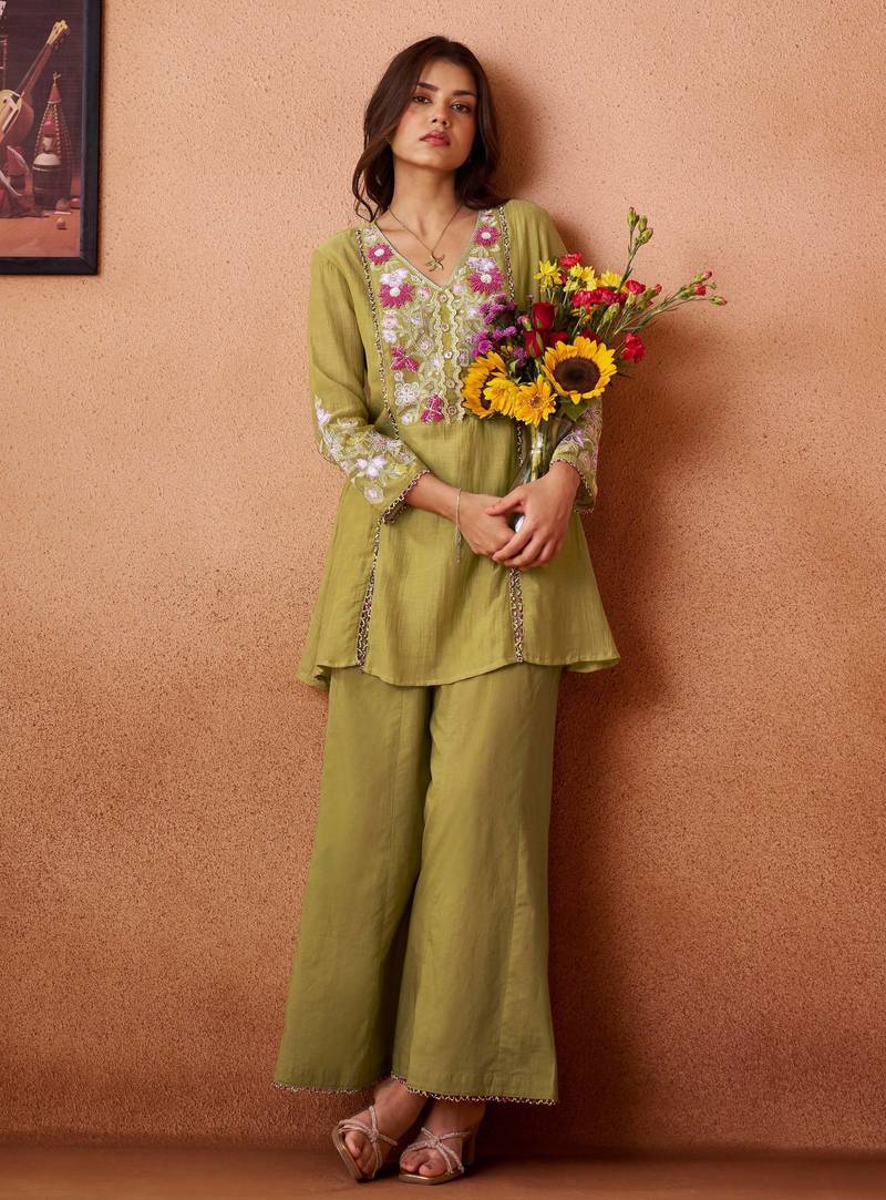 Green embroidered chanderi silk a-line pant  co-ords