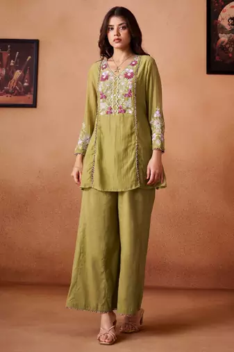 Green embroidered chanderi silk a-line pant  co-ords