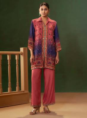 Green embroidered crepe straight pant  co-ords 1
