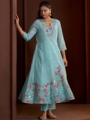 Blue embroidered chanderi silk anarkali pant  kurta set 4