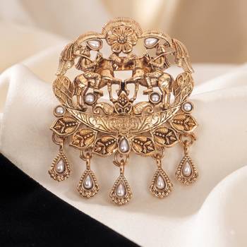 Gold-plated twin horse rider brooch for men 2