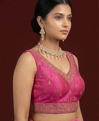 Light pink embroidered traditional saree blouse 3