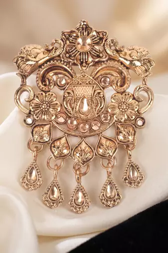 Gold finish gold stone detailing traditional brooch for men