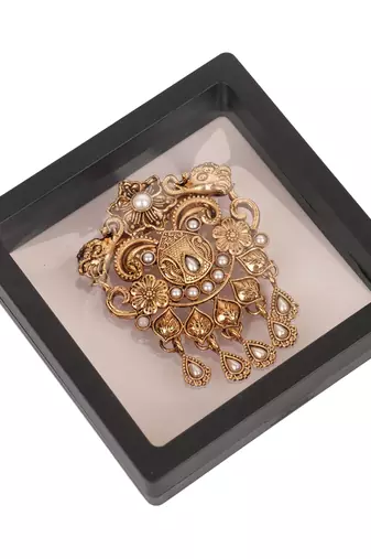 Men's gold finish white stone detailing traditional brooch